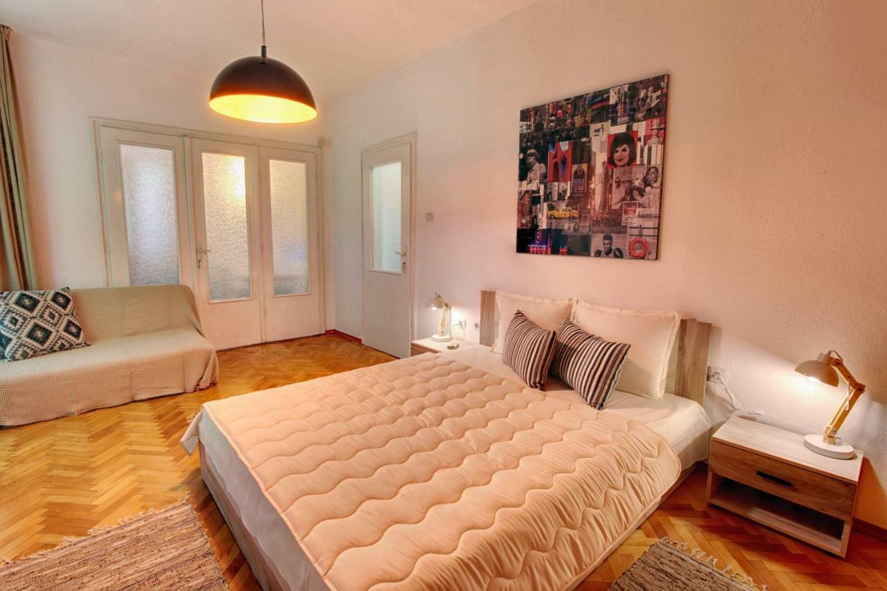 Terrace Home - Three Bedrooms City Center بلوفديف المظهر الخارجي الصورة